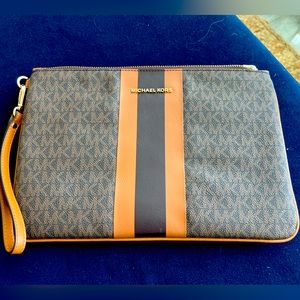 Michael Kors Large Montauk Zip Clutch Wristlet